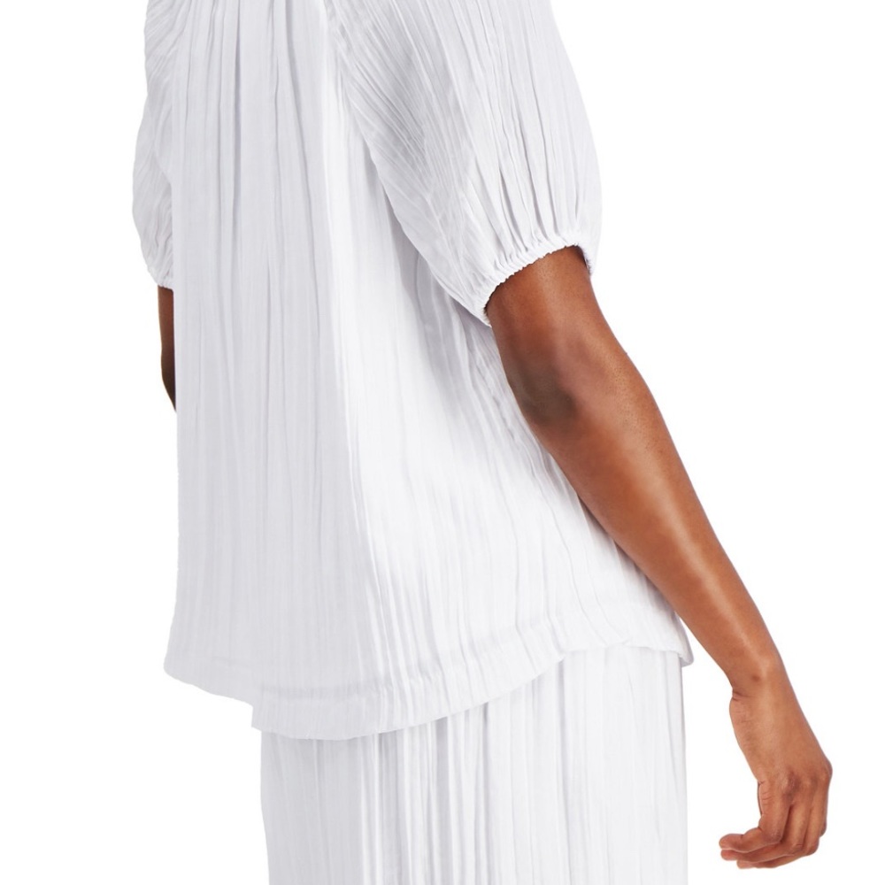 Alfani size medium white crinkle skirt and matching top